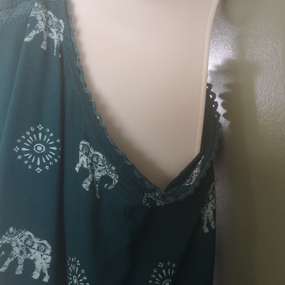 Sonoma Deep Teal Green Elephant Spaghetti Strap Tank (M) - Picture 8 of 14